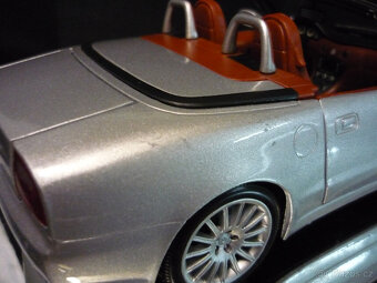 Maserati Spyder Bburago 1/18 - 5