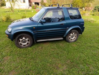 Toyota RAV4 2,0 - 5