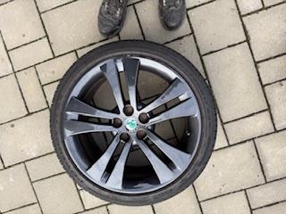 FABIA II RS orig. ALU sada+zánovní letní PIRELLI 205/40 17 - 5