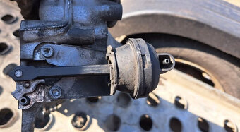 Sani virive klapky 2.0 tdi 103 kw BRE egr - 5