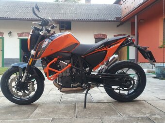KTM Duke 690 - 5