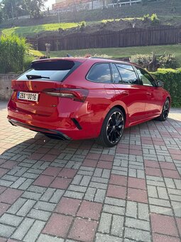 Škoda Octavia 4 RS TSI 180kw Combi - 5