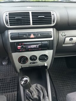 Seat Leon benzín - 5