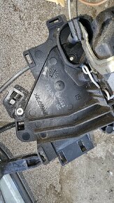 Škoda Fabia 1 díly. Zámky, stahovačy a okna - 5
