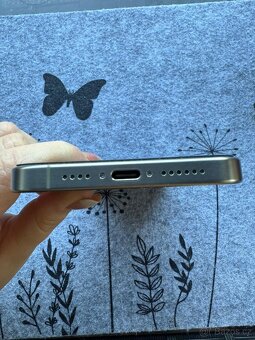 Apple iPhone 15 Pro Max, 256GB přírodní titan-záruka9/2026 - 5