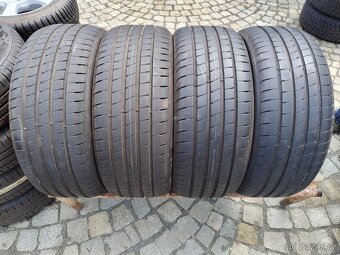 225/40/19 letni pneu MICHELIN 225/40 R19 - 5