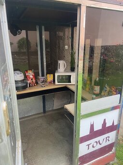 Prodám pevný prodejní stánek. - 5