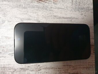 Prodám iPhone 15 - 5