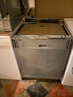 Plně vestavná myčka zn. Electrolux - 5