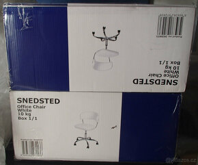 Dvě bílé kancelářské židle Snedsted a posilovací židlička - 5