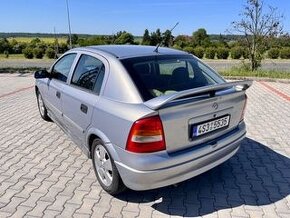 Opel Astra 1.6 - 5