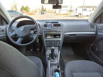 Škoda Octavia, 1,6 benzín - 5