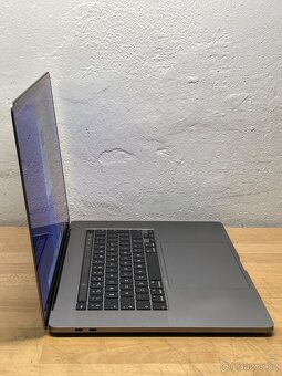 MacBook Pro 16” 2019 CTO/16GB RAM/i7/512GB SSD/ Záruka - 5