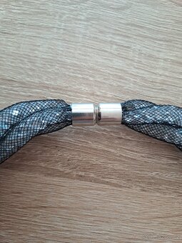 Stříbrný třpytivý náhrdelník s magnetickým zapínáním - 5