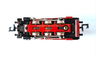 Vláčky N - Parní tendrová lokomotiva BR 89 005 DRG TRIX 2043 - 5