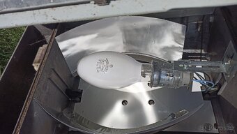 Pouliční lampa, světlo, reflektor - 5
