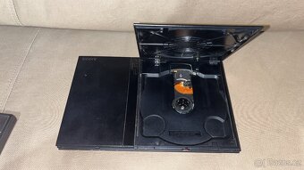 Prodám herní konzoli ps2 slim verzi - 5