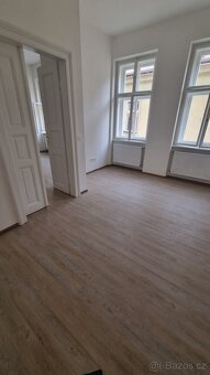 Krásný byt v centru Jičína. - 5