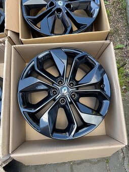 ORIGINÁL Alu RENAULT Erbé R18, 5x114.3 - TOP STAV - 5