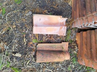 starší střešní tašky - 5