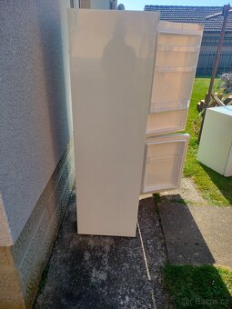 Lednička s mrazákem - 5