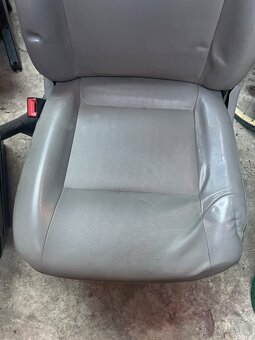 Přední sedadla VW Transporter t5 - 5