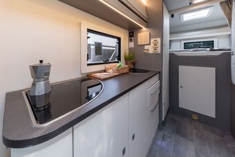 Nový Ahorn Canada AD - 5