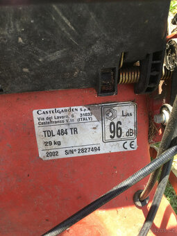 Prodám benzinovou sekačku Mountfield - 5