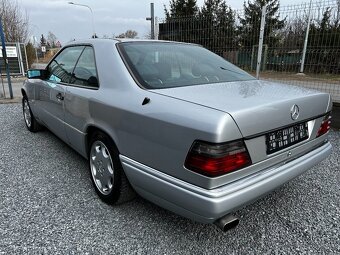 Mercedes-Benz 124, E 220E BEZ KOROZE,SUPER STAV - 5