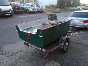 Loď s motorem - 5