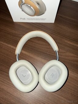 Sluchátka Bowers & Wilkins PX8 - 5