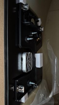 Prodám Čelní okno DODGE RAM - 5