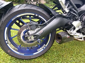 Yamaha MT 09 - 5