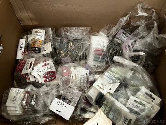 Sponky, skřipce, pírka, čelenky, gumičky do vlasů a jiné - 5