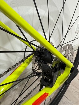 Nejeté karbonové kolo Superior Škoda Road - 1/2 ceny nového - 5