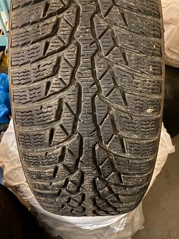 Plechové disky 16” 5x112 a zimní pneu 215/60/R16 - 5