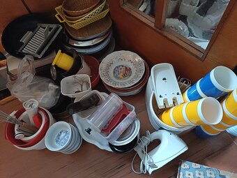 Misky, talíře, tácky aj. - 5