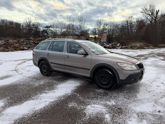 Škoda Octavia Scout - 5