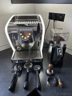 kávovar Nuova Simonelli Musica LUX - 5
