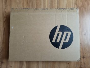 HP ZBook Firefly 14G10 - R7 PRO 7840HS, 64GB, 2TB - 5