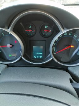 Chevrolet cruze 1.6 - 5