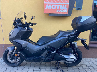 Honda ADV 350 - 5