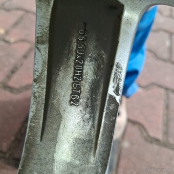ORIGINAL ALU KOLA MERCEDES 275/50/R20 - 5