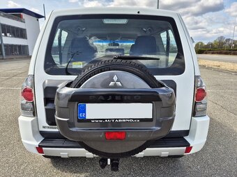 MITSUBISHI PAJERO 3.2DiD 140KW 2016 1 MAJITEL XENON NAVIJÁK - 5