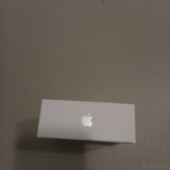 Apple Airpods čtvrté generace - 5