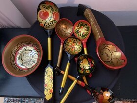RUČNĚ MALOVANÝ SET 8 LŽÍC S MISKOU - 5