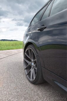 BMW 330d LCI M-paket | Logic7 | panorama | servis - 5
