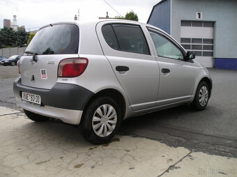 TOYOTA YARIS 1.0 VVTi 50KW RV-2002 - 5