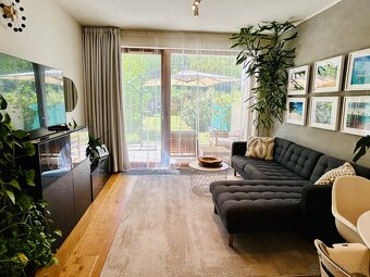 Prodám byt 2+kk 53m2 Košíře, Zahrada 105 m2, Garážové stání - 5