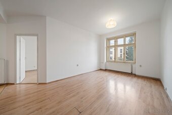 Prostorný byt 4+1 ve skvělé lokalitě u centra - Dvůr Králové - 5